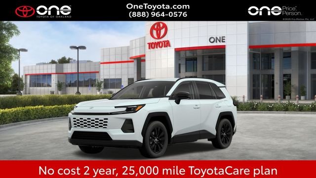 New 2026 Wind Chill Pearl <sup>1</sup> Toyota  XLE Premium image 2