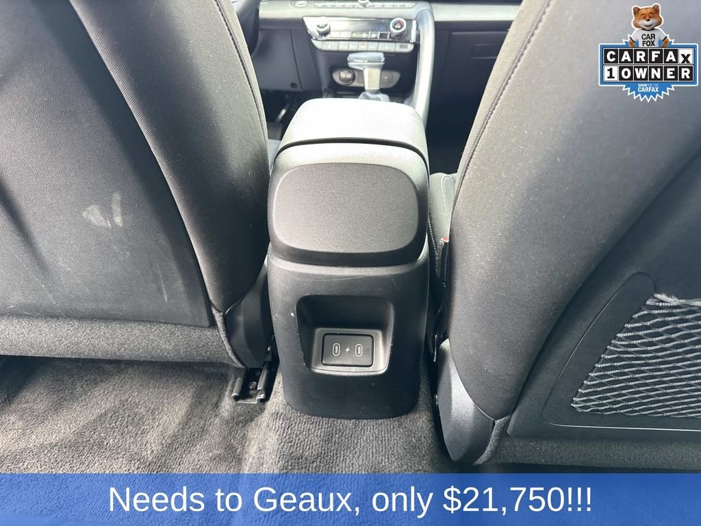 Used 2025 Gray Hyundai SEL Convenience image 32