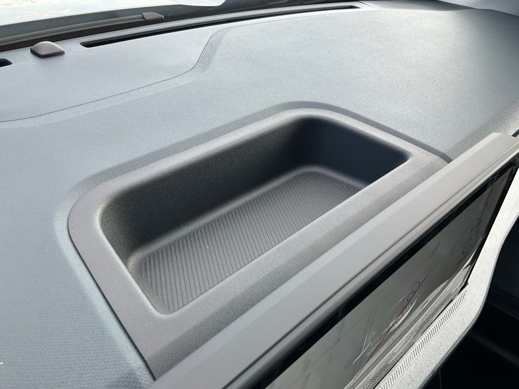 New 2026 Space White Metallic Ford XLT image 11