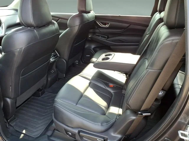 2025 Subaru Ascent Limited - Photo 31