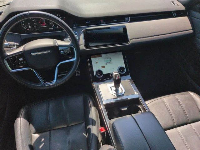 Used 2021  Land Rover R-Dynamic SE image 25