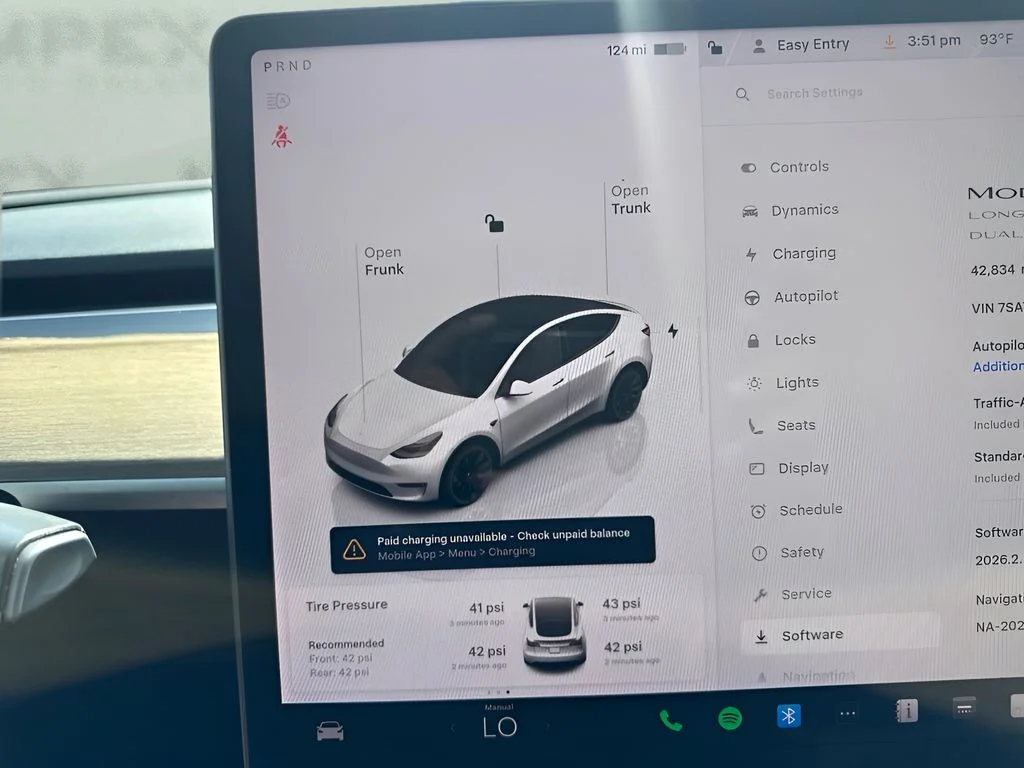 Used 2022 White Tesla Long Range image 22