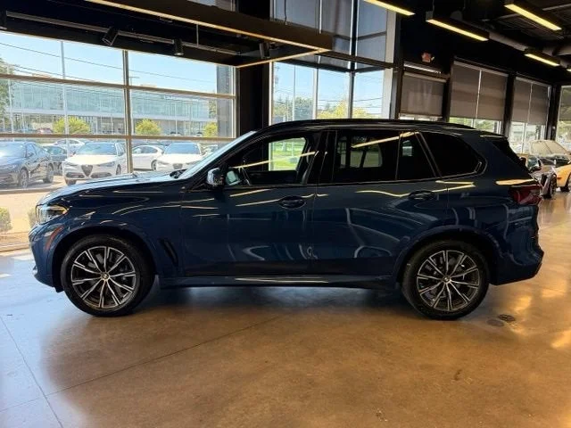 Used 2022 Phytonic Blue Metallic BMW M50i image 3