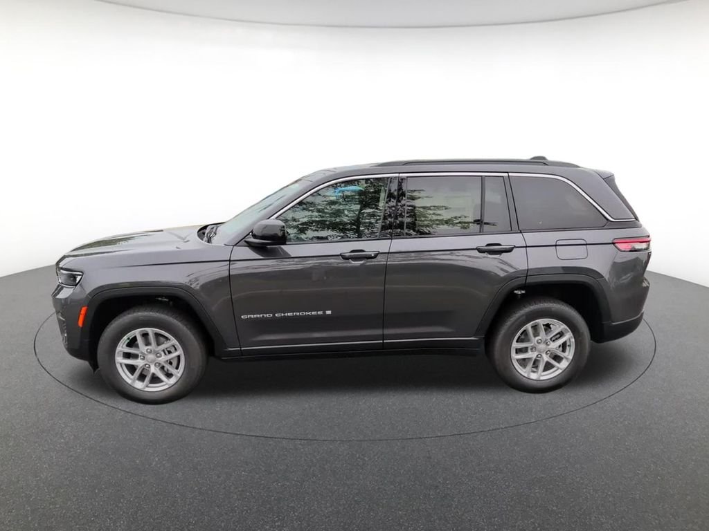 New 2026 Baltic Gray Metallic Clearcoat Jeep Laredo X image 11