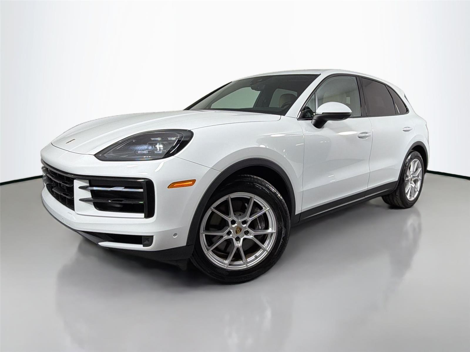 2024 Porsche Cayenne -'s photo