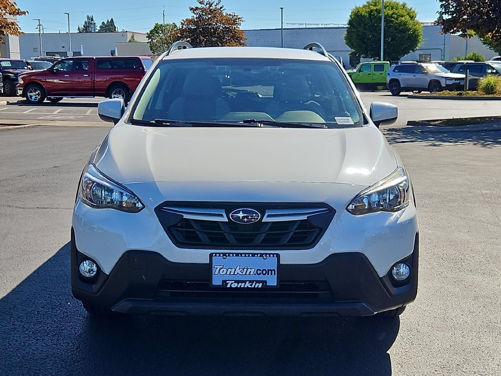 Used 2022 White Subaru Premium image 9