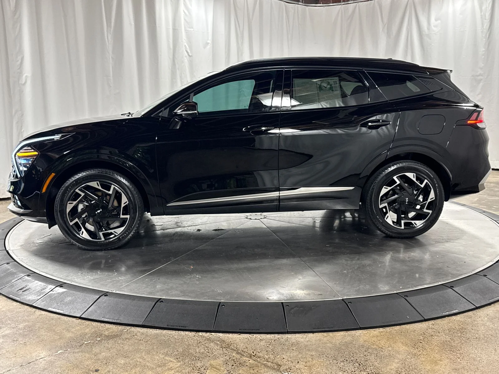 Used 2024 Ebony Black Kia SX-Prestige image 8