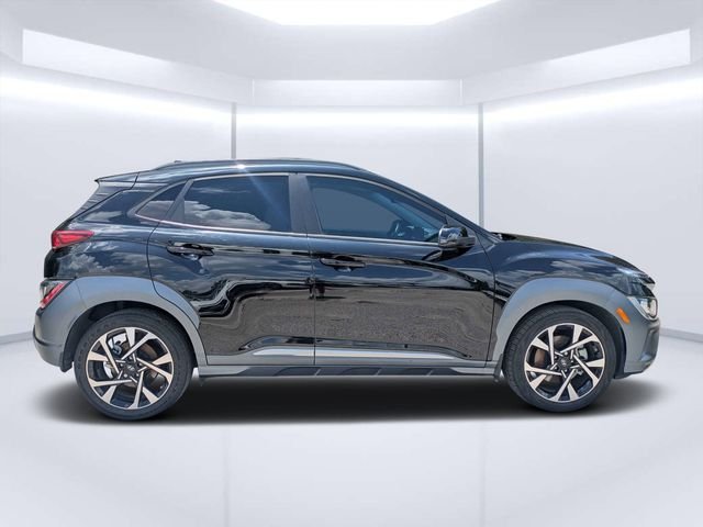 Used 2022 Black Hyundai Limited image 2