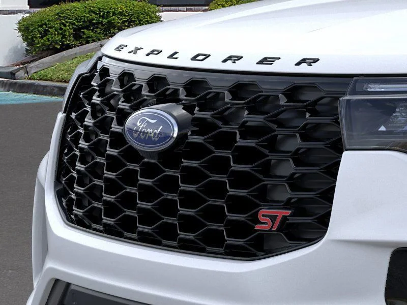 New 2026 Star White Metallic Tri-Coat Ford ST image 18