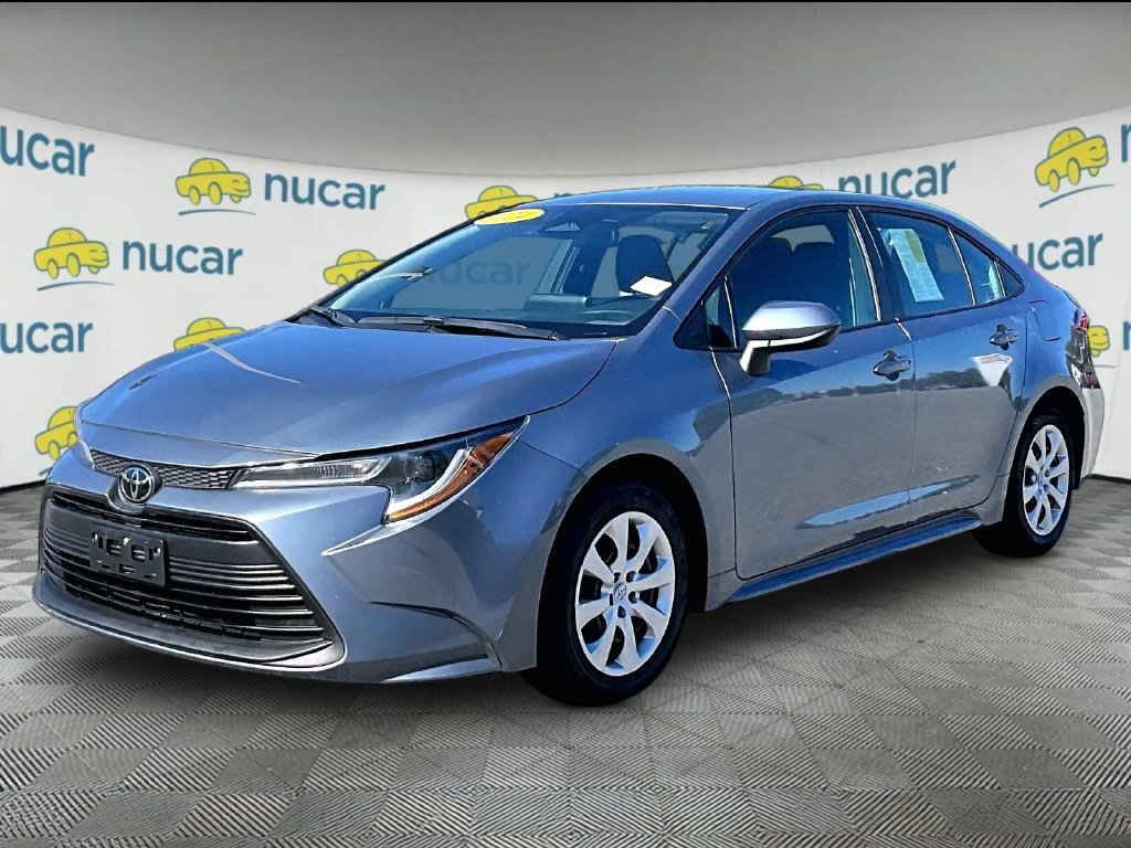 Used 2024  Toyota LE image 3
