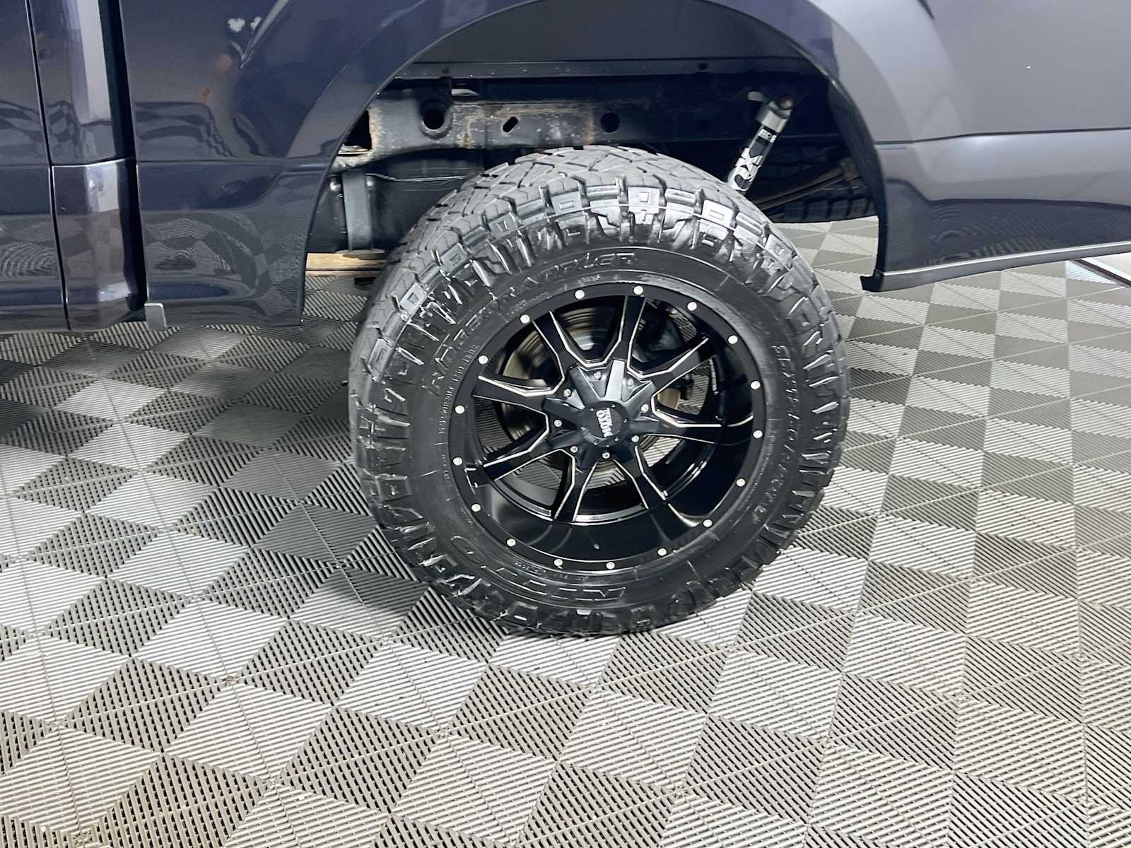 Used 2020 Agate Black Ford XL image 30