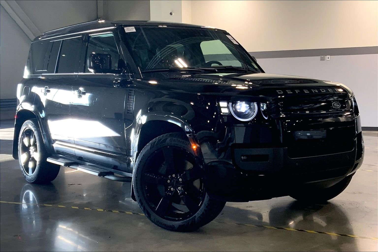 New 2026 Fuji White Land Rover S image 2