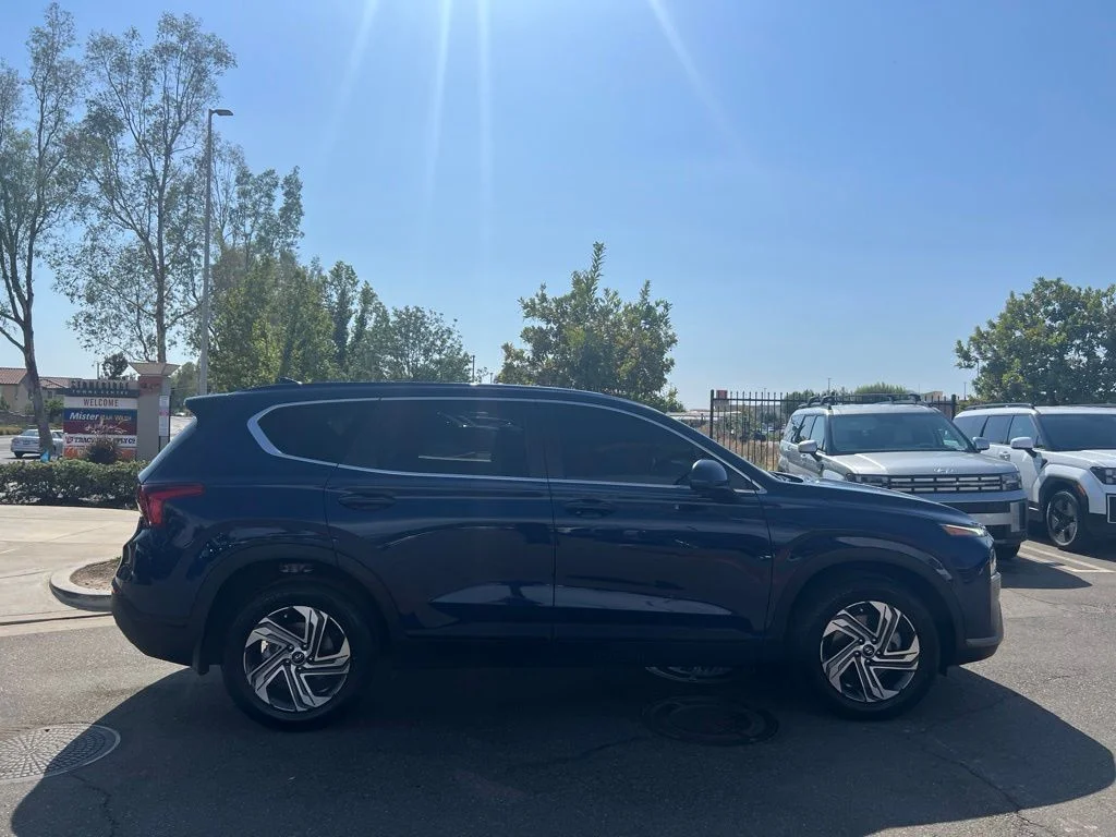 Used 2023 Blue Hyundai SE image 7