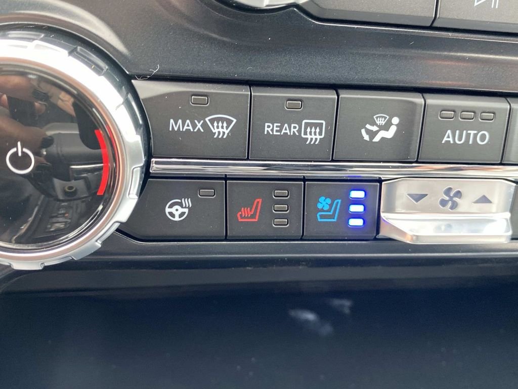 New 2026 Carbonized Gray Metallic Ford Lariat® image 20