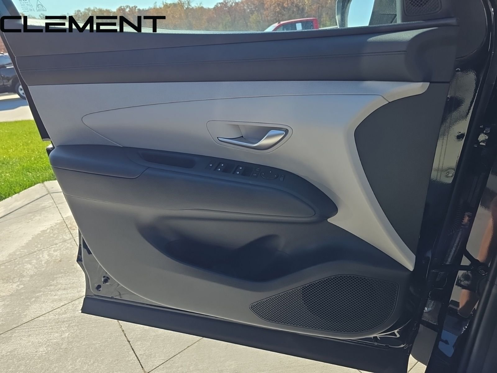 Certified Used 2026 Black Hyundai SEL Premium image 29