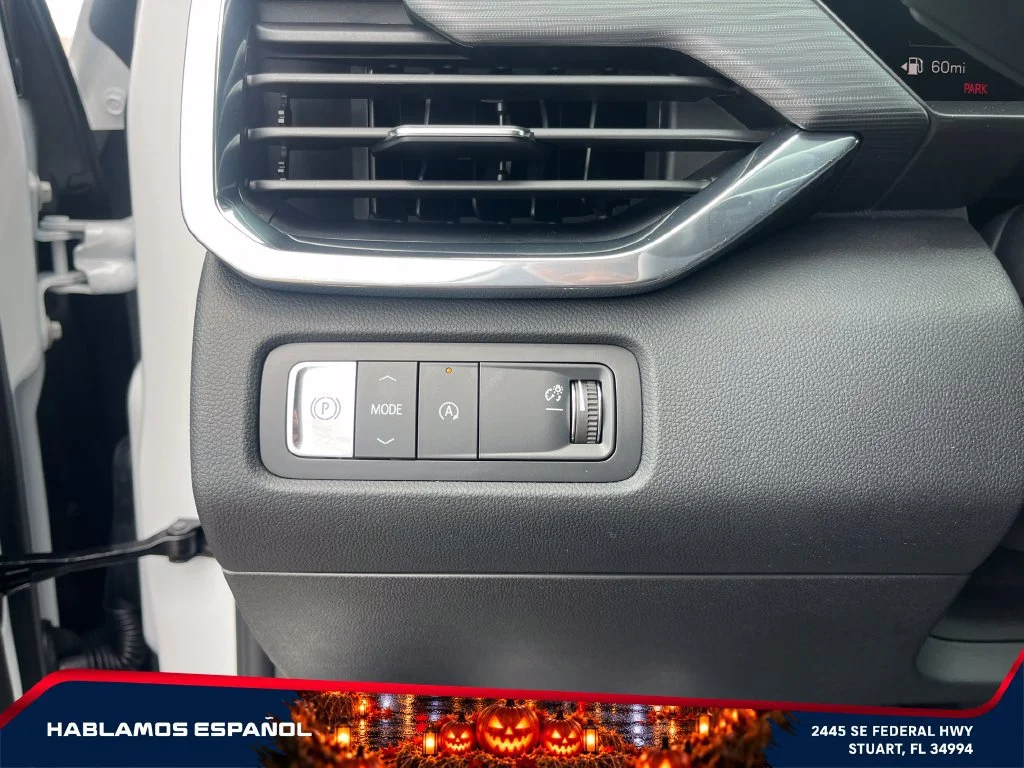 New 2026 Summit White GMC Elevation image 25