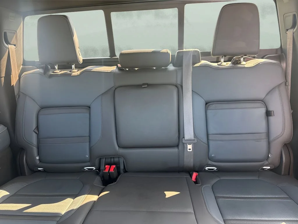 Used 2021 White GMC Denali image 13