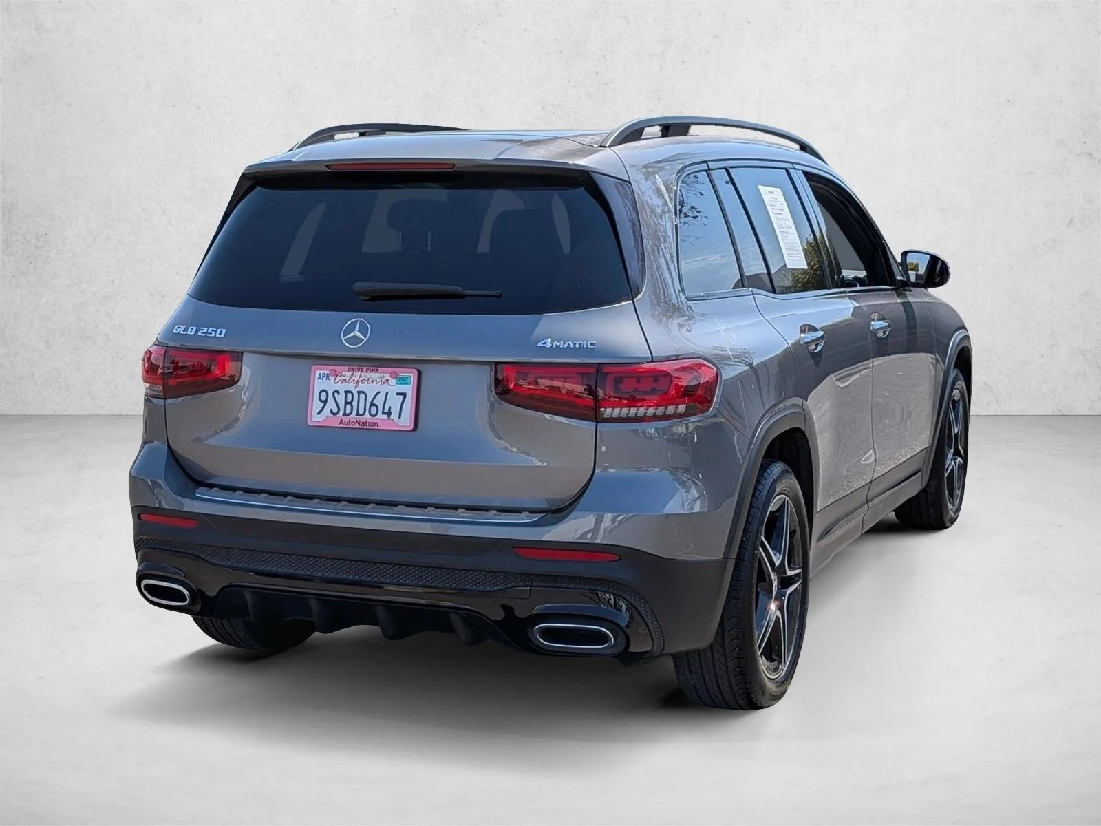 Used 2022 Mountain Grey Metallic Mercedes-Benz GLB 250 image 5