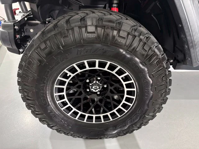 Used 2020 Gray Jeep Rubicon image 4