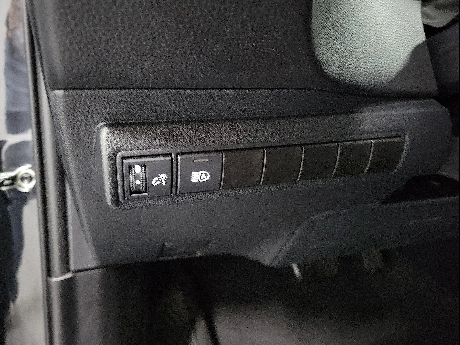 Certified Used 2024 UNDERGROUND Toyota LE image 12