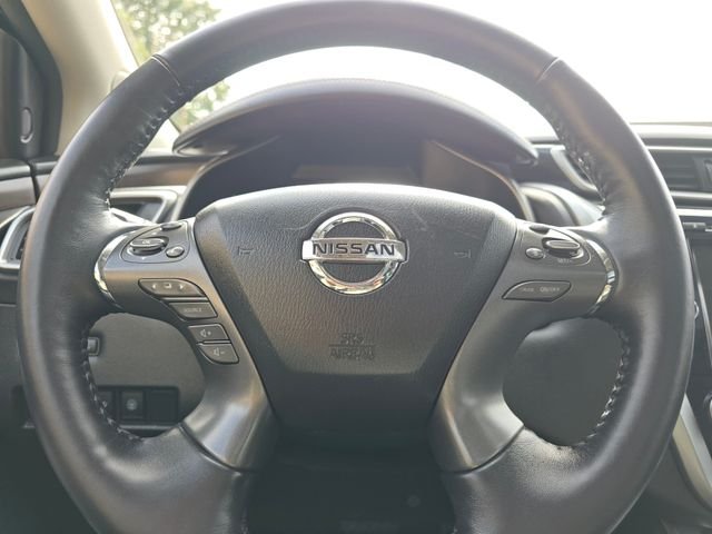 Used 2020 Pearl White Tricoat Nissan Platinum image 28