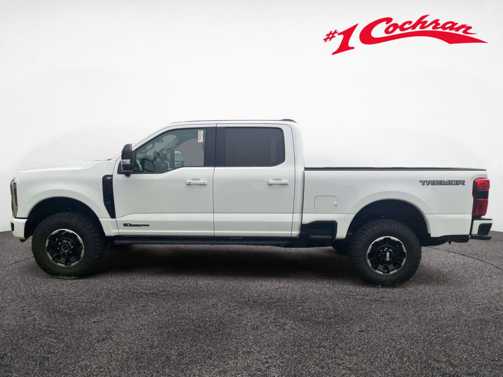New 2026 Oxford White Ford XLT image 10