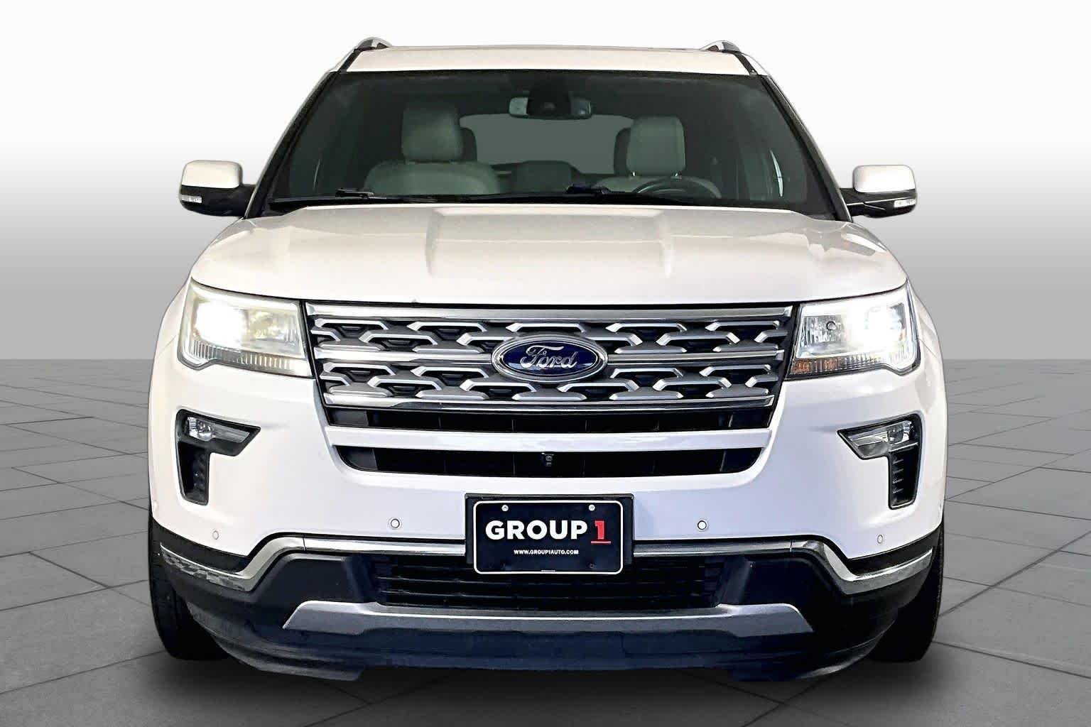 Used 2018 White Platinum Metallic Tri-Coat Ford Limited image 4