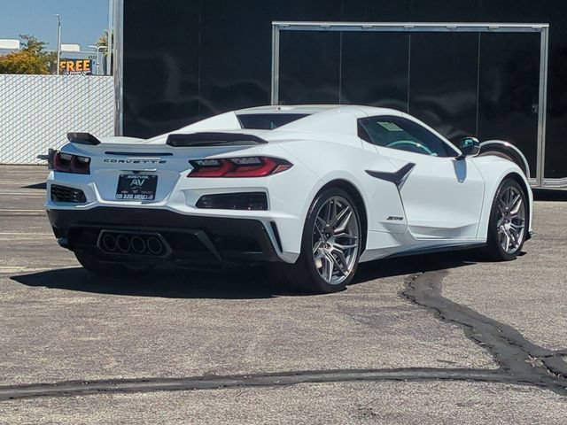 2027 Chevrolet Corvette 1LZ - Photo 8