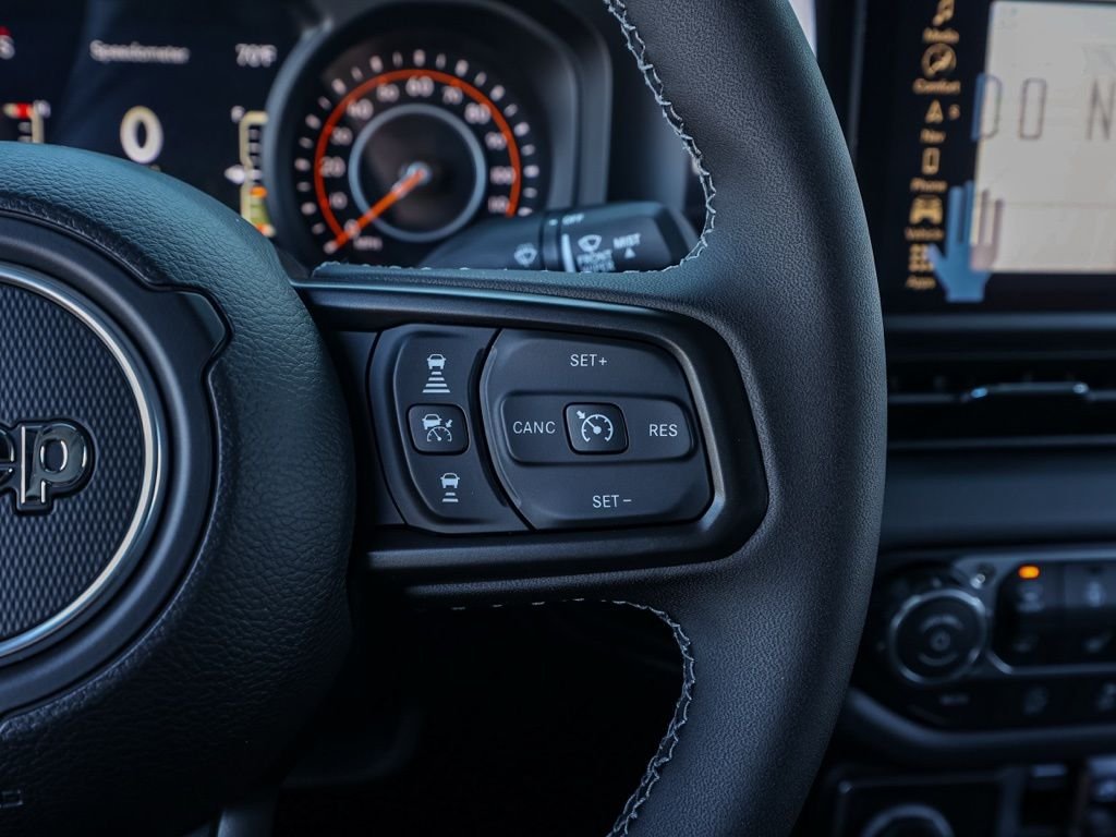 New 2026 Black Clear-Coat Exterior Paint Jeep Rubicon image 25