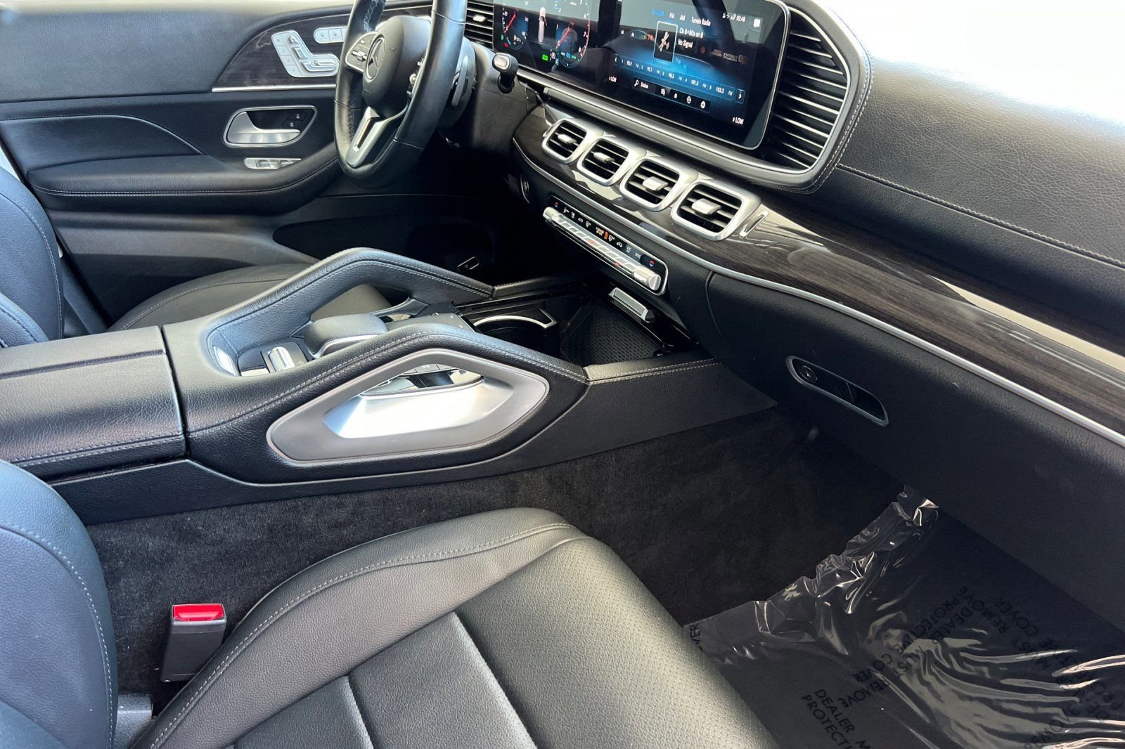 Used 2023 Polar White Mercedes-Benz 450 image 20