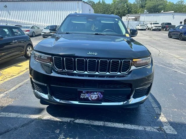 Used 2021 Black Jeep Limited image 3