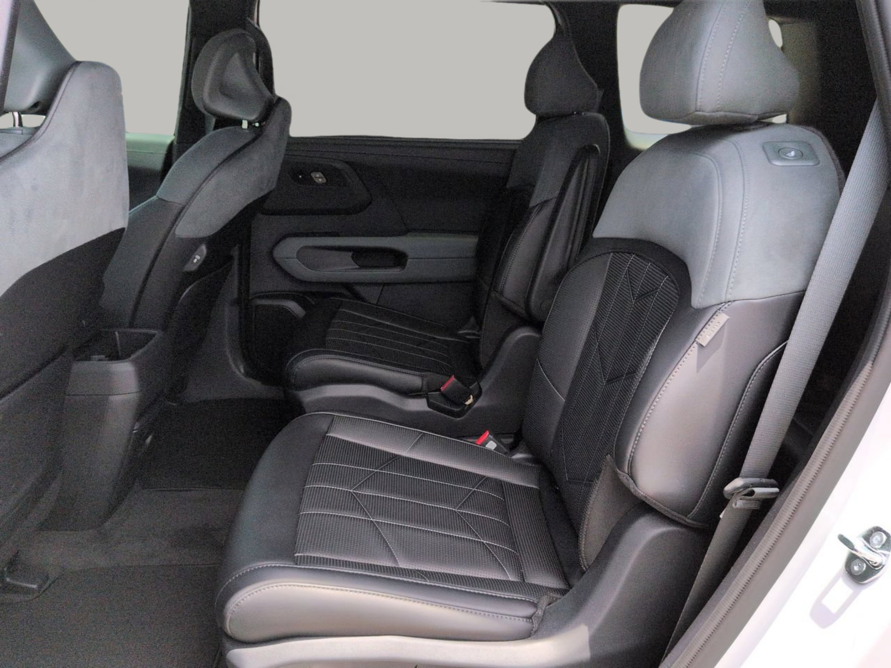 New 2027 Glacial White Pearl Kia X-Line SX-Prestige image 19