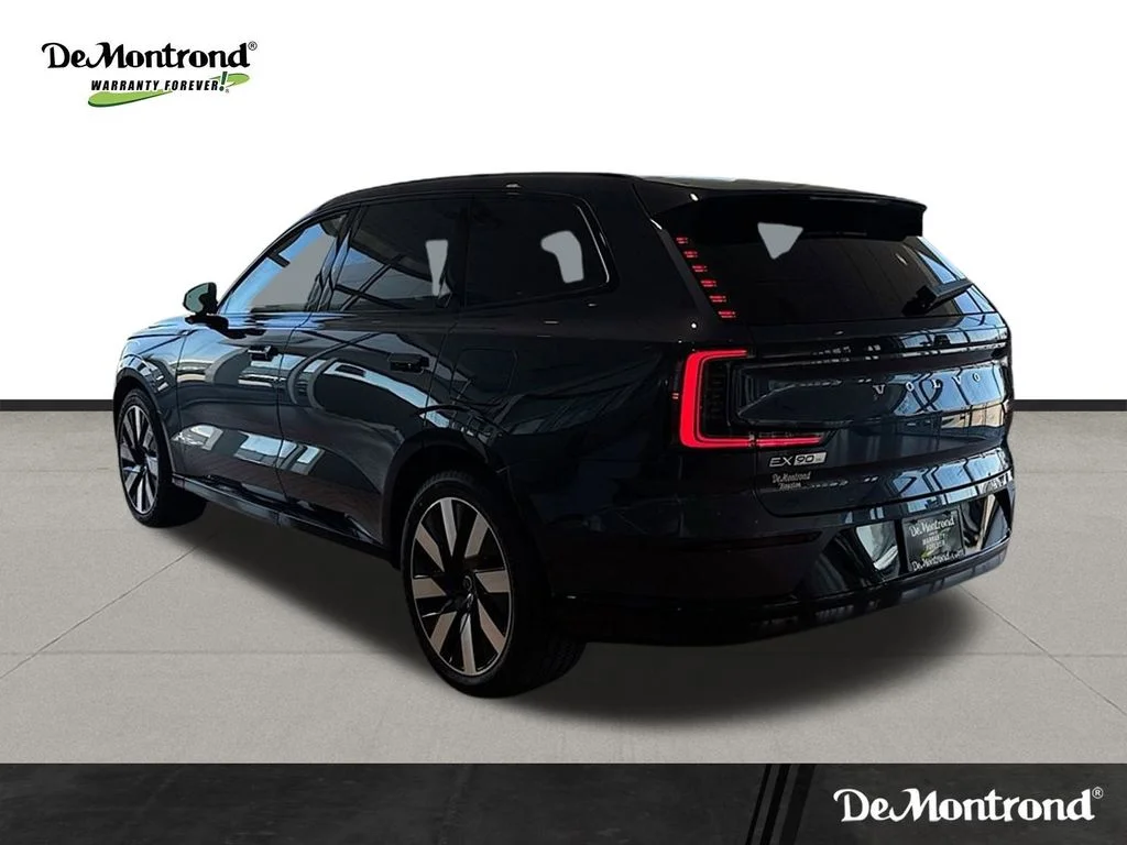 2025 Volvo EX90 Ultra - Photo 15