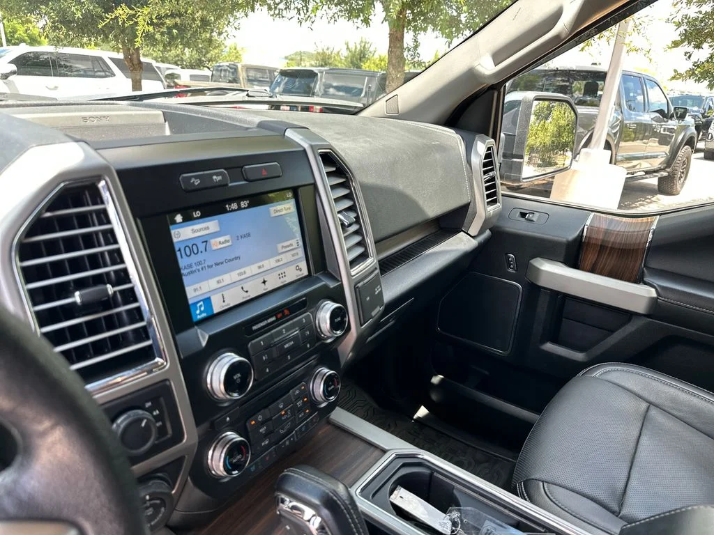 Used 2016 Green Ford Lariat image 28