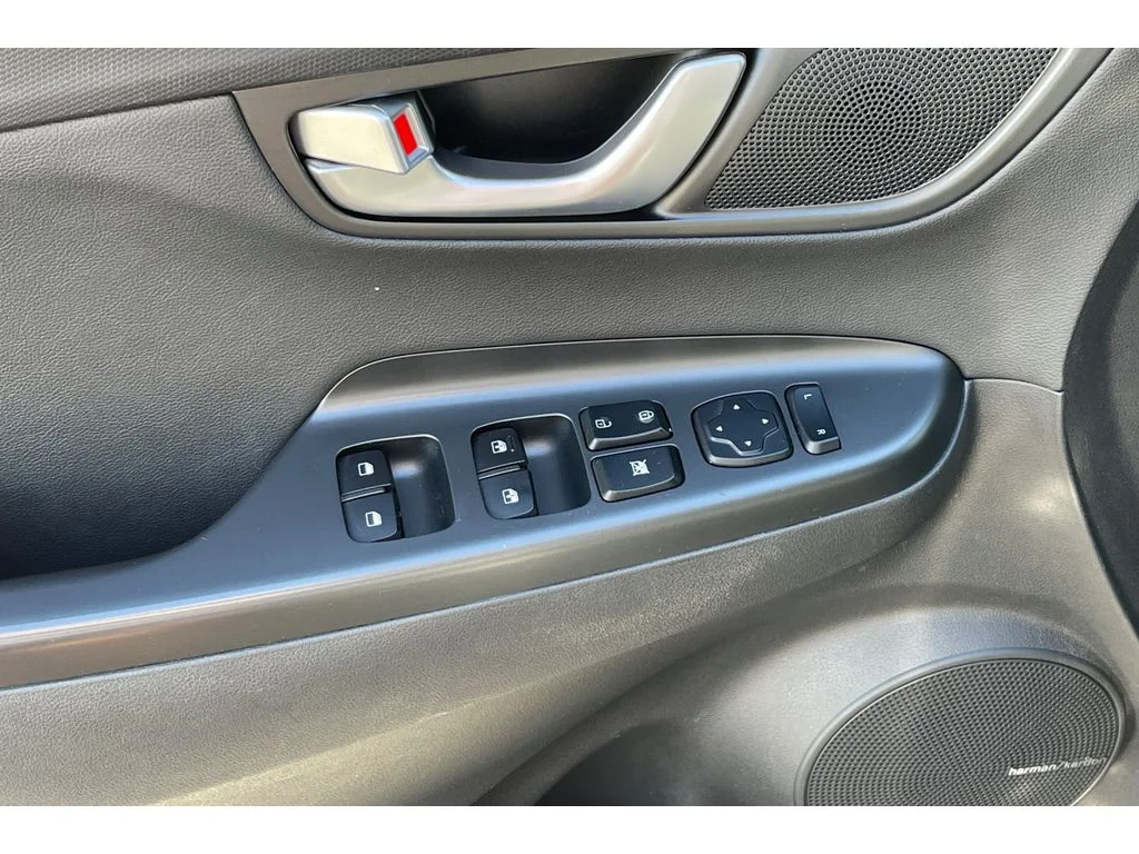 Used 2023 Galactic Gray Hyundai Limited image 13