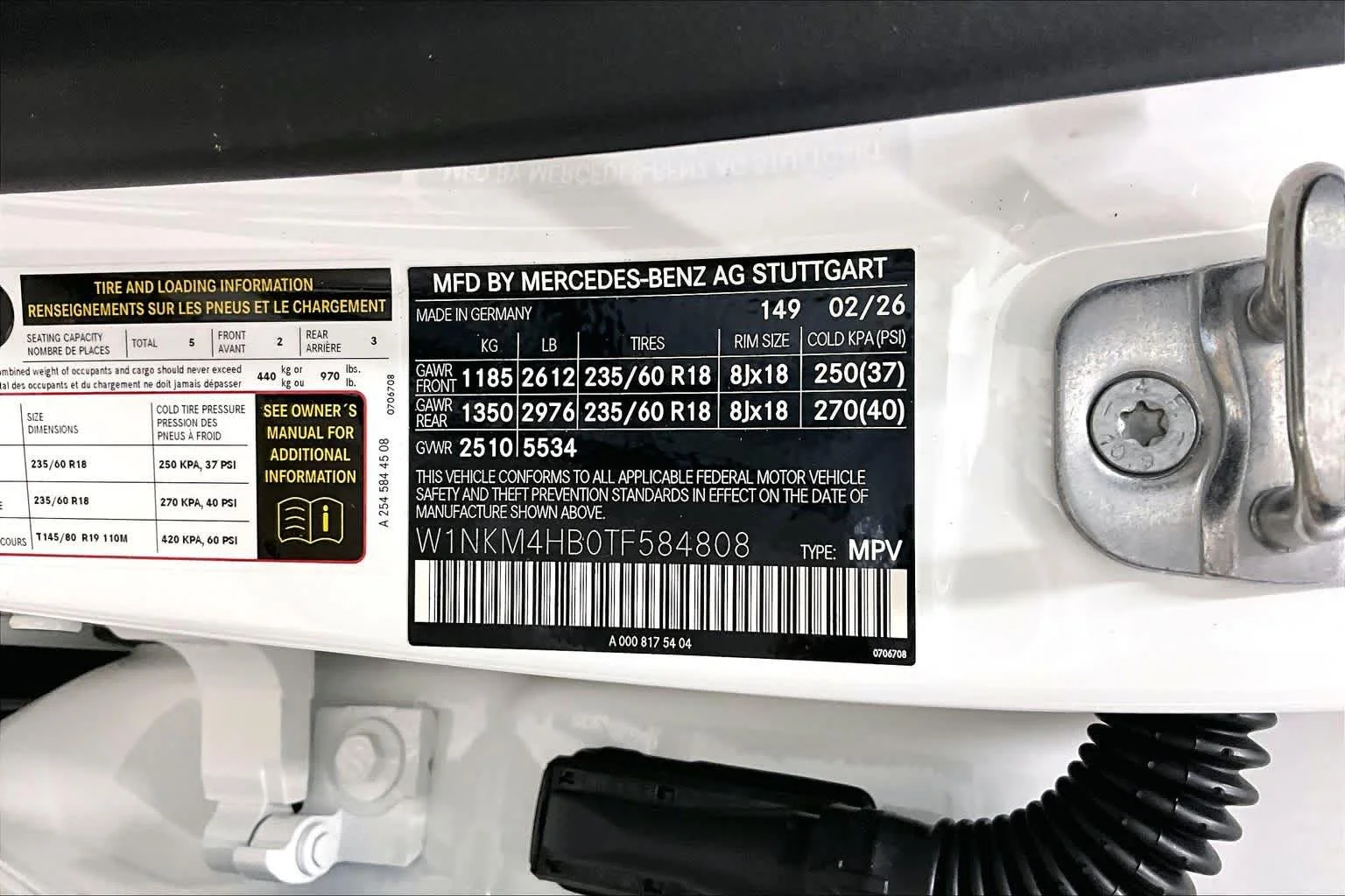 New 2026 Polar White Mercedes-Benz GLC 300 image 21