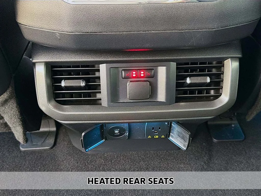 Used 2024 Carbonized Gray Metallic Ford Lariat image 9