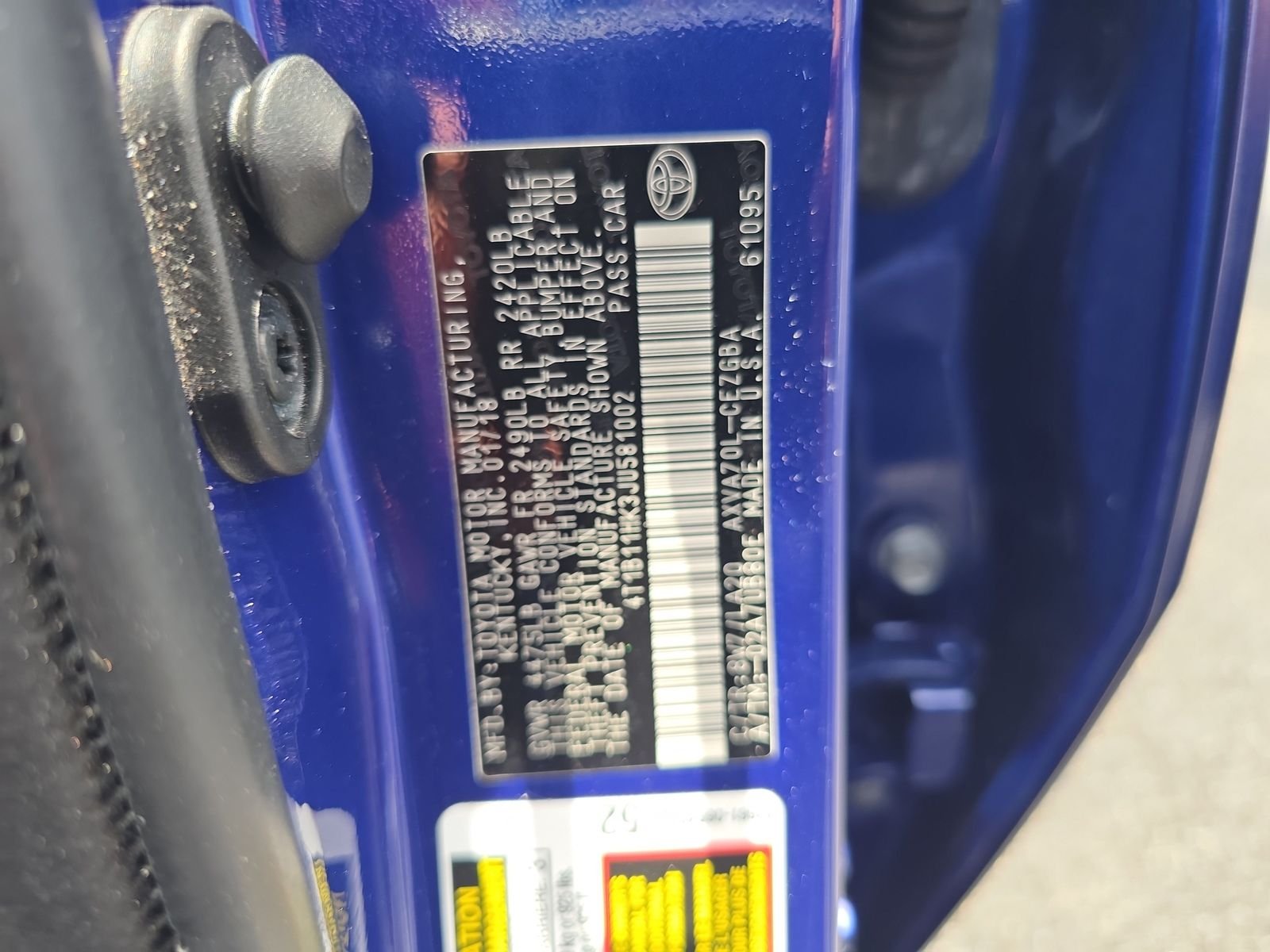 Used 2018 Blue Toyota XLE image 29