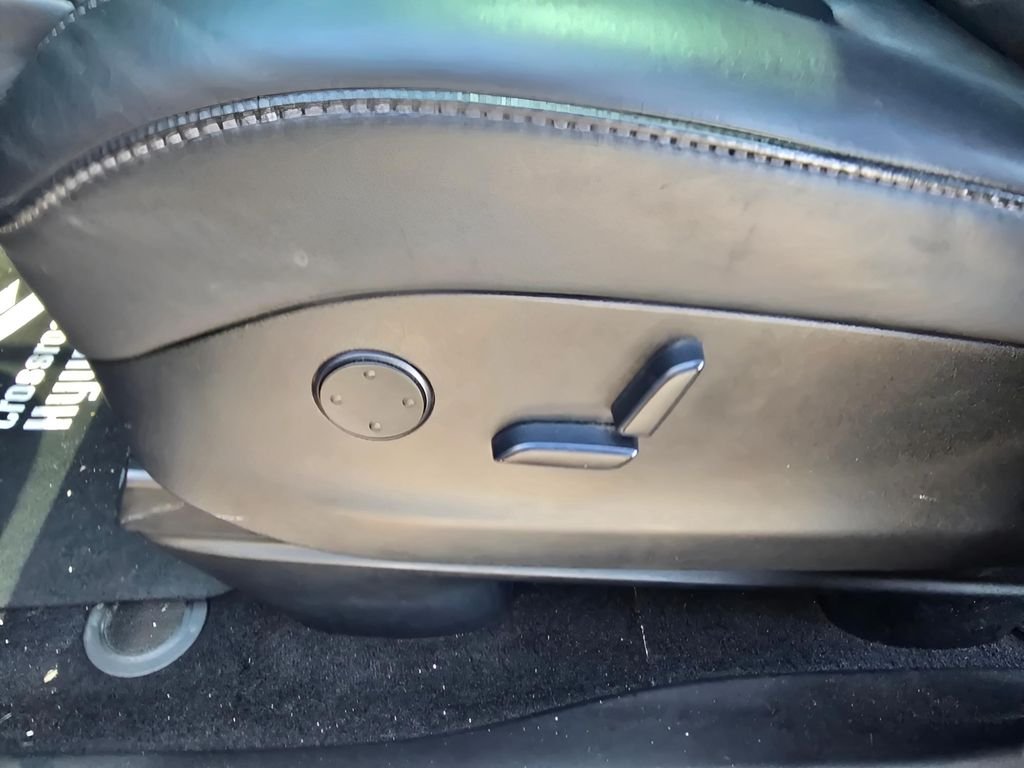 Used 2018 Black Tesla P75D image 13