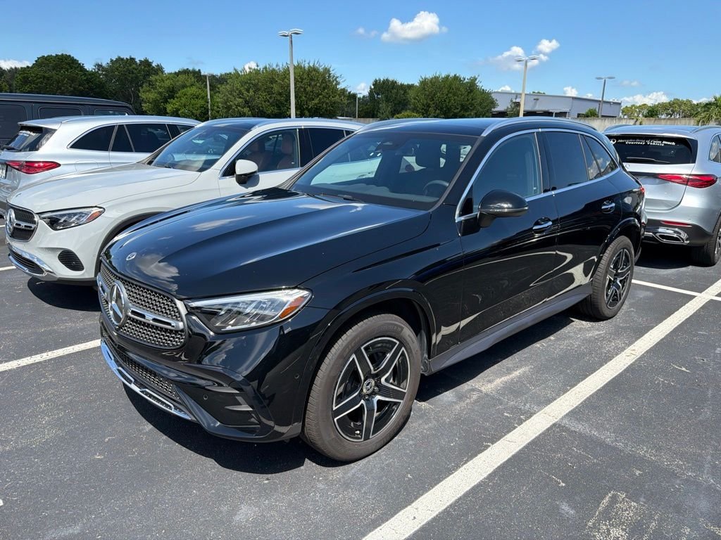Certified Used 2026 Black Mercedes-Benz GLC 300 image 2