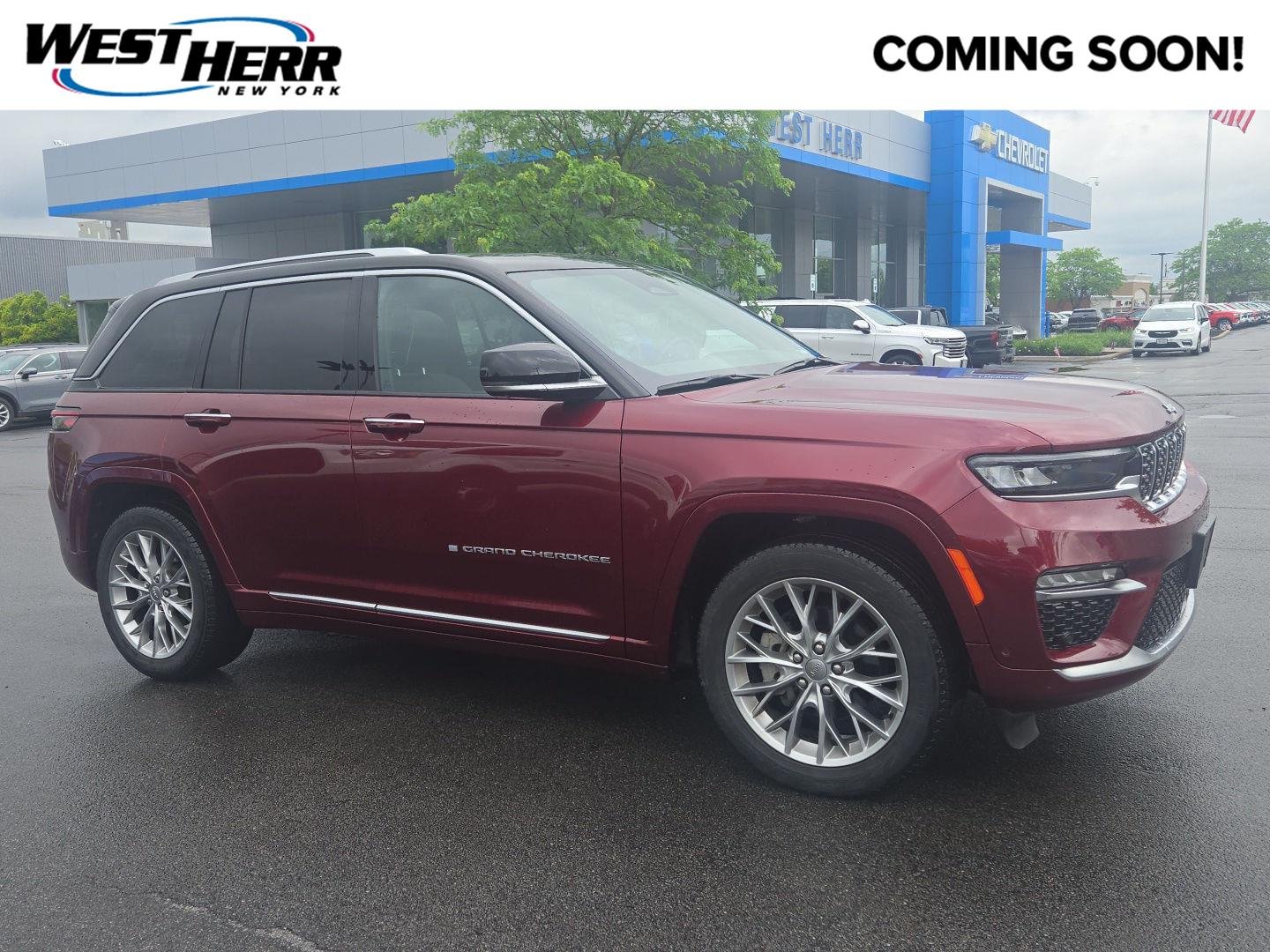 Used 2023 Velvet Red Pearlcoat Jeep Summit image 1