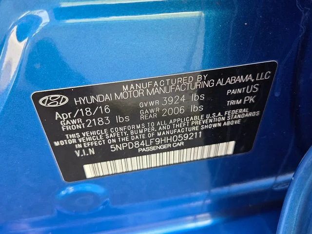 Used 2017 Blue Hyundai SE image 16