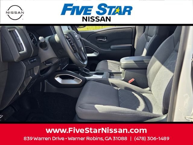 Used 2025 White Nissan SV image 5