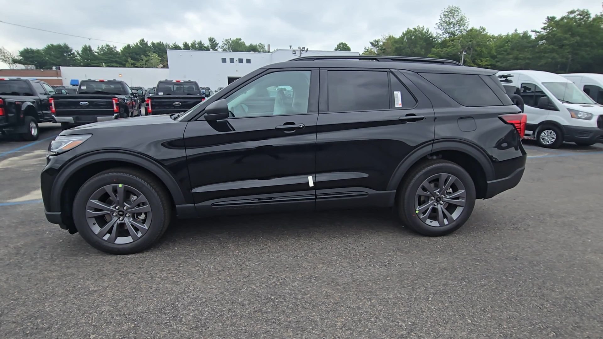 New 2026 Agate Black Metallic Ford Active image 15