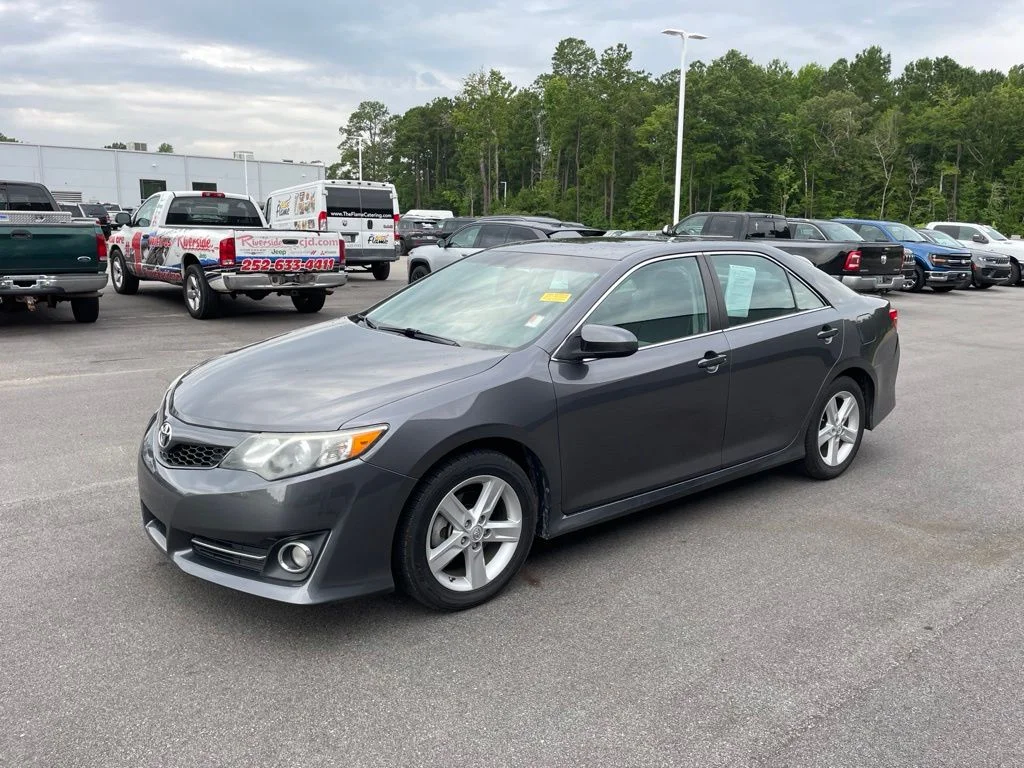 Used 2014 Toyota Camry SE with VIN 4T1BF1FK4EU317846 for sale in New Bern, NC