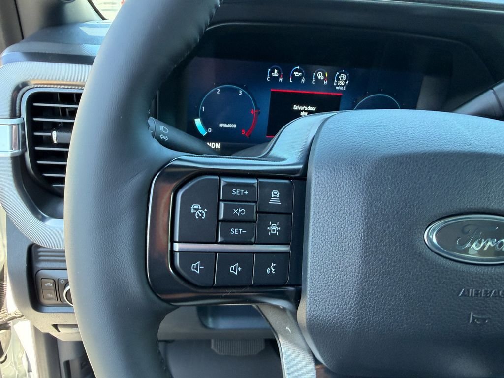 New 2026 Star White Metallic Tri-Coat Ford F-250® Platinum® image 22