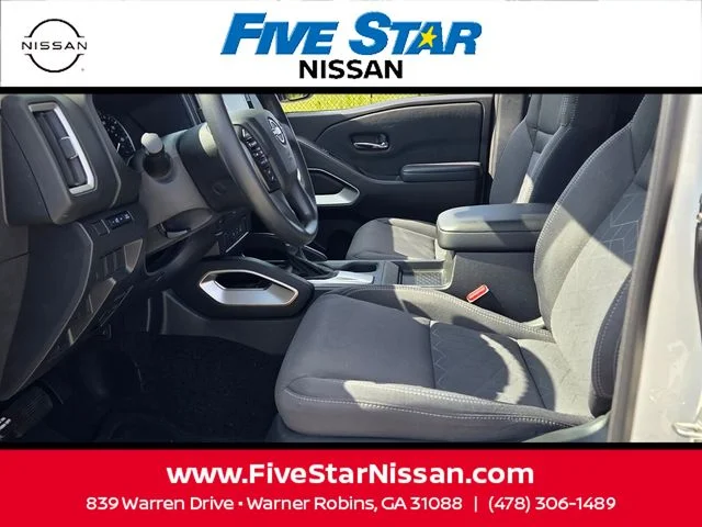 Used 2025 White Nissan SV image 5