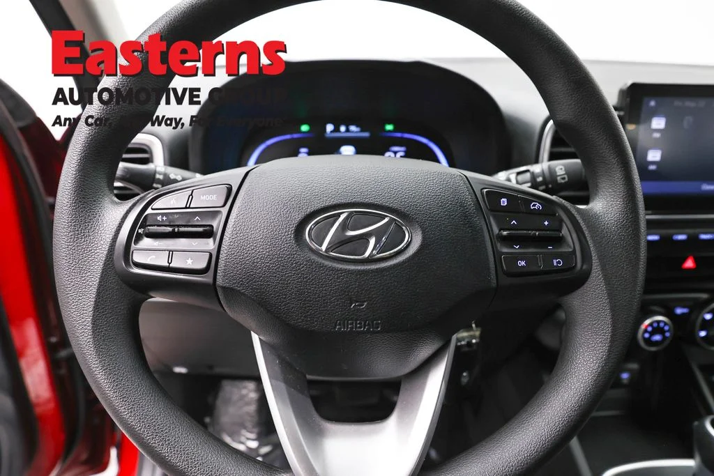 Used 2025 Red Hyundai SE image 10
