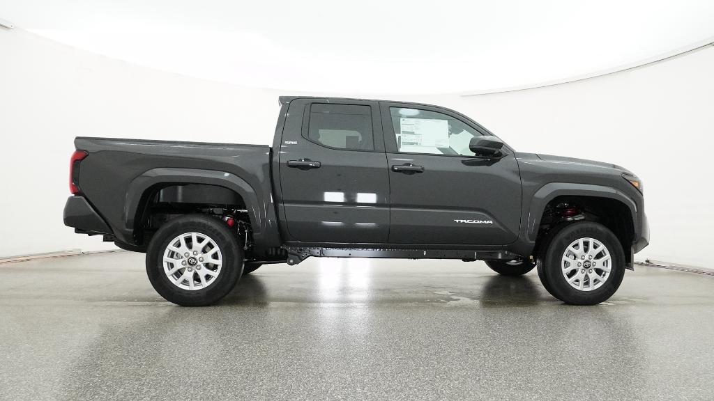 2025 Toyota Tacoma SR5 - Photo 35