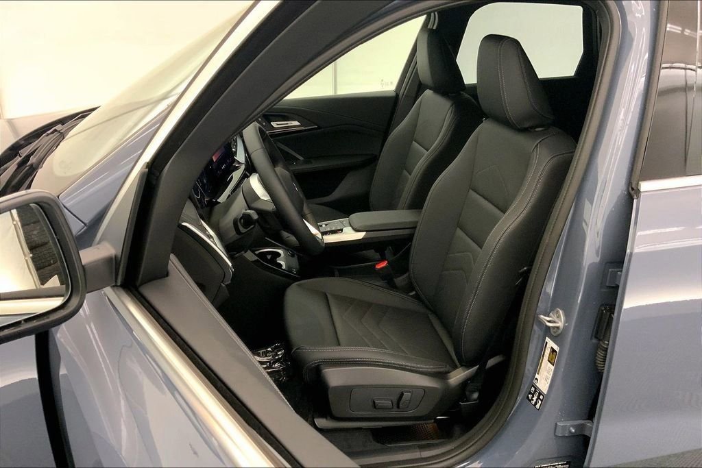 Used 2026 Storm Bay Metallic BMW xDrive28i image 12